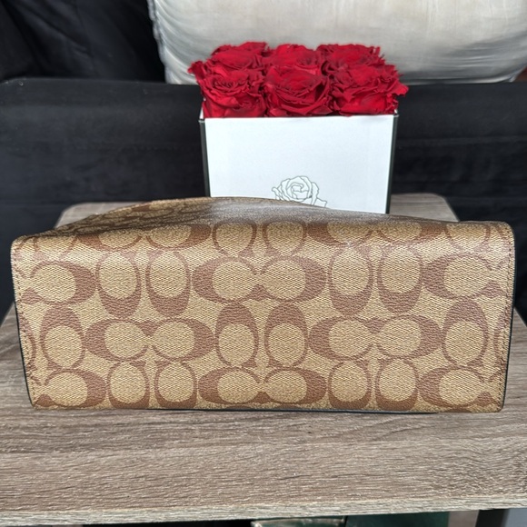 Coach bag/purse - Picture 5 of 7